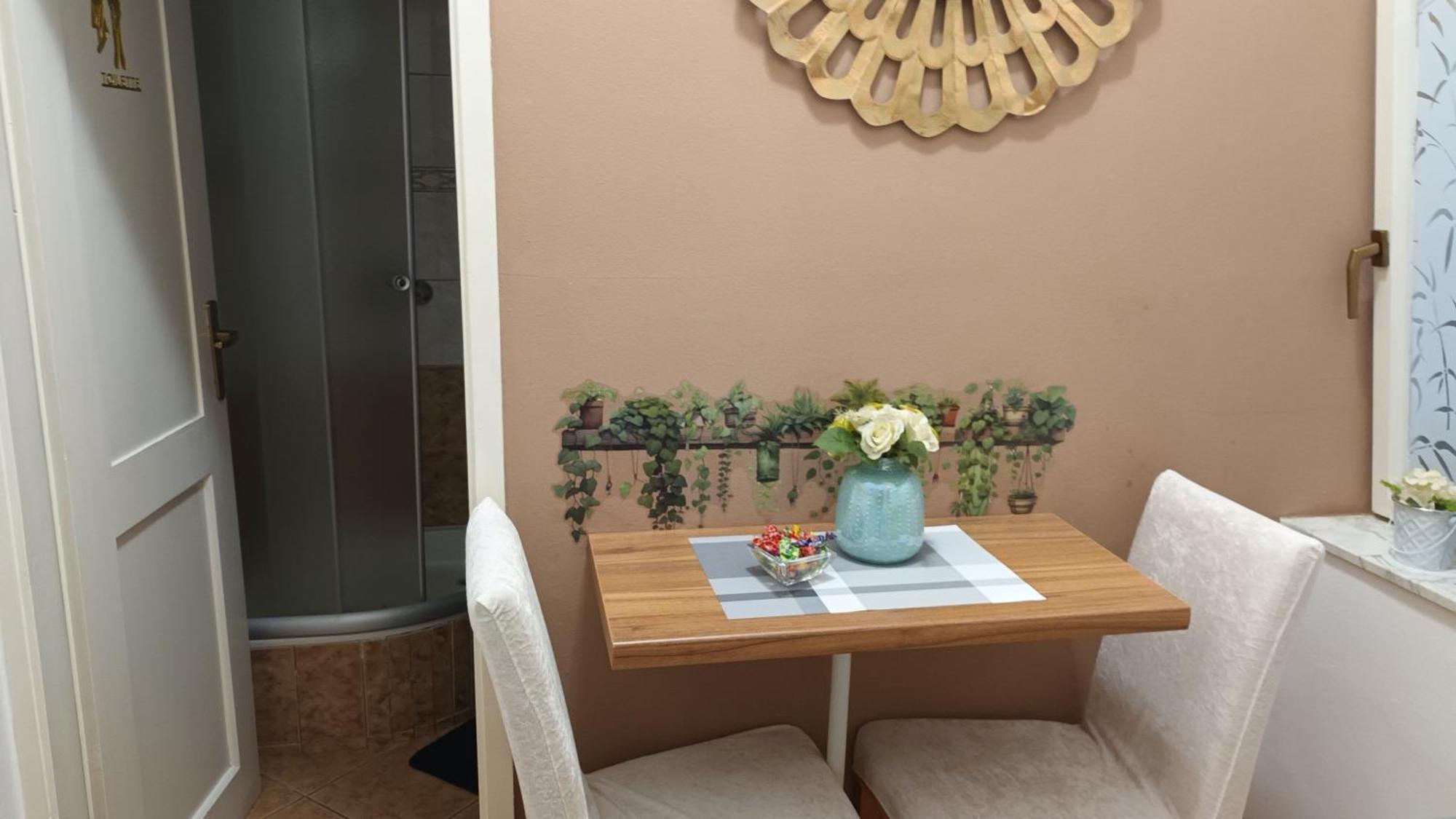 Guesthouse Vrlic Split Bagian luar foto